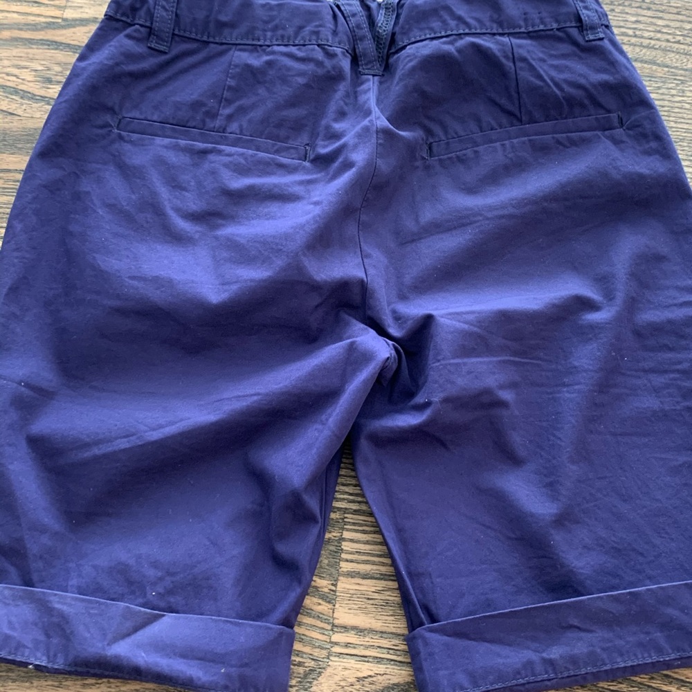 Shorts - Picture 2 of 7